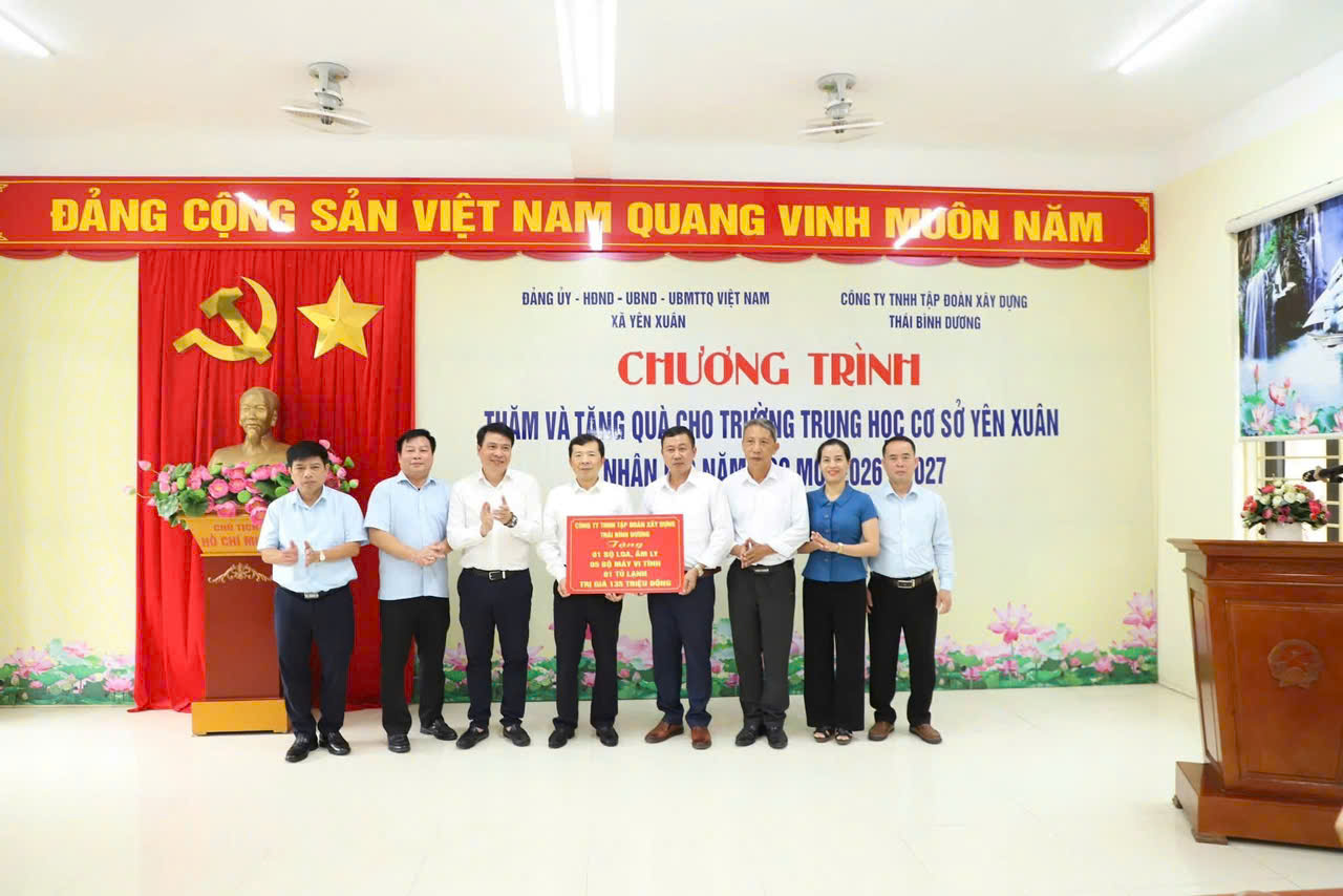 Lãnh đạo xã Yên Xuân thăm, động viên Trường THCS Yên Xuân trước thềm năm học mới